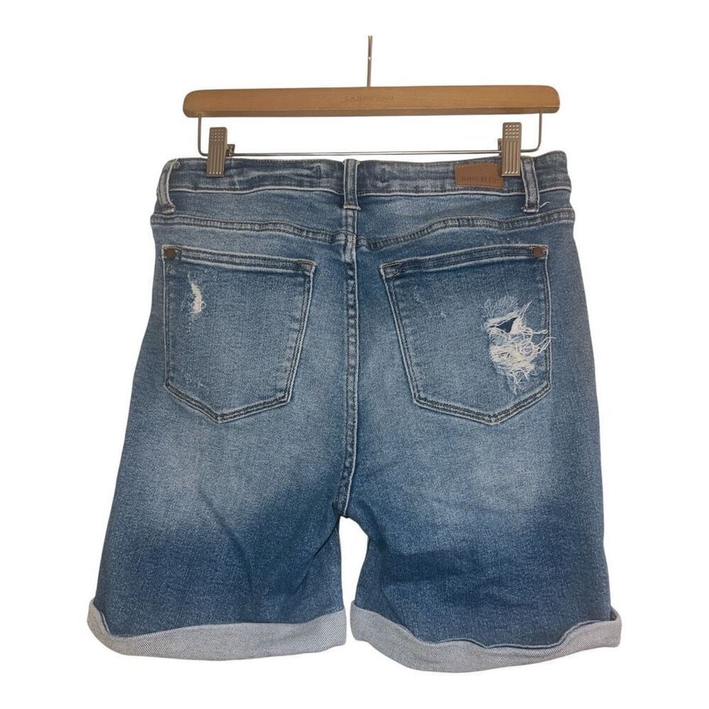 ✨Judy Blue Hi-Waist Mid-Length Distressed Sz Large Shorts✨ - Picture 5 of 7